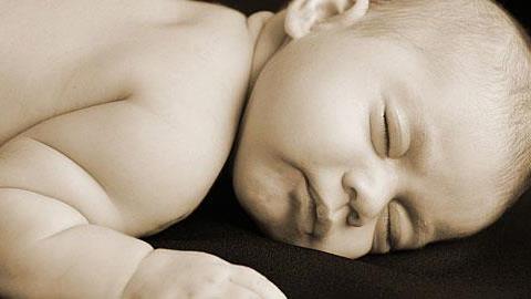 Σύνδρομο Αιφνίδιου Βρεφικού Θανάτου: Μια σοκαριστική πραγματική ιστορία και όσα πρέπει να ξέρετε