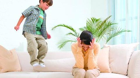 Το παιδί μου δεν κάθεται ποτέ ήσυχο: Πότε να ανησυχήσετε