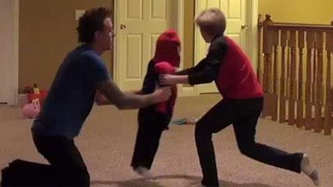 Η χειρότερη φάρσα που μπορεί να γίνει σε μία μαμά (video)