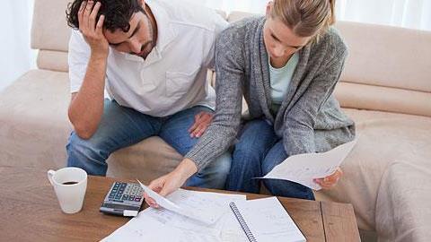 Πώς η ανεργία μπορεί να επηρεάσει τη σχέση σας