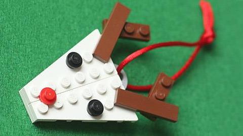 6 φανταστικές χριστουγεννιάτικες κατασκευές με LEGO