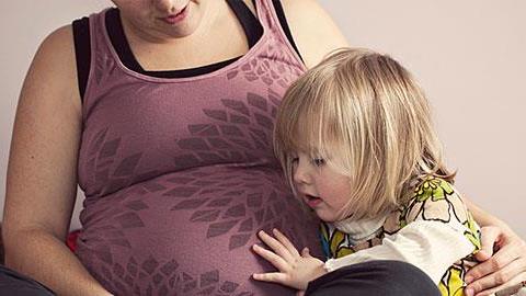 Οι 15 μεγαλύτερες διαφορές μεταξύ πρώτου και δεύτερου παιδιού