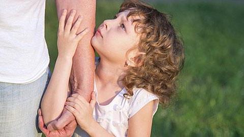 «10 σημαντικές συμβουλές που δίνω στα παιδιά μου αλλά εγώ δεν τηρώ»