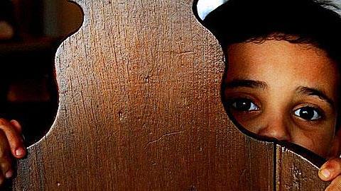 Ο 7χρονος γιος μου φοβάται μήπως μπει κλέφτης στον σπίτι και τον πάρει. Τι να κάνω;