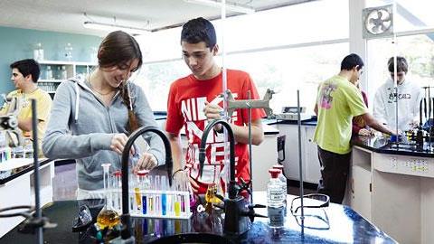 Περισσότεροι γονείς και μαθητές επιλέγουν PIERCE!