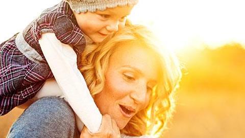 Όσα μαθαίνεις για τον εαυτό σου όταν γίνεσαι μαμά…