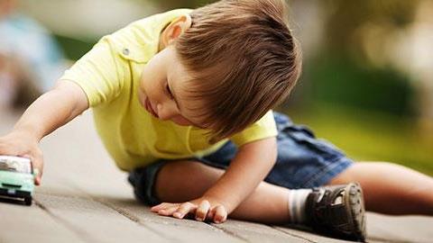 Πώς θα μάθει να παίζει μόνος του;