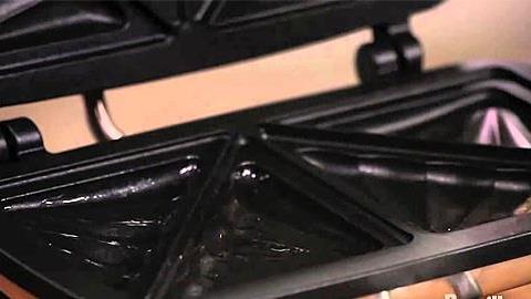 Πώς να καθαρίσετε σωστά την τοστιέρα