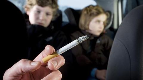 7 συνήθειες που πρέπει να κόψετε αν έχετε παιδιά