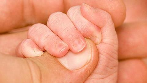 Περισσότερες οι επιπλοκές στα παιδιά που γεννιούνται μέσω εξωσωματικής