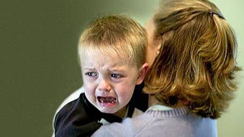 Ο γιος μου δεν θέλει πια να κοιμάται στους παππούδες και ζητά εμένα. Γιατί;