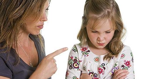 Μάλωσα τη συμμαθήτρια της κόρης μου –ήταν σωστό;