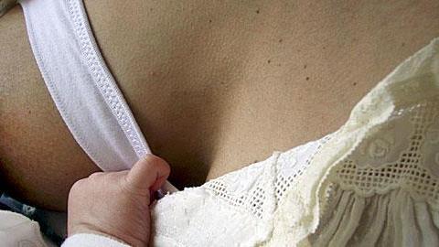 10 πράγματα που πρέπει να πάρετε οπωσδήποτε μαζί σας στο μαιευτήριο