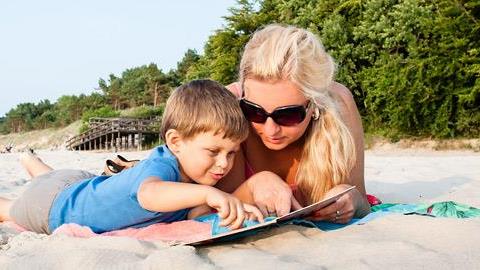 Τα καλύτερα παιδικά βιβλία δραστηριοτήτων για να πάρετε μαζί σας στις διακοπές