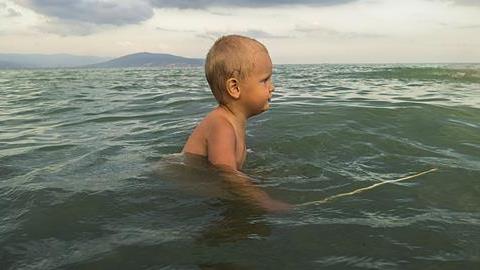 Πώς να σώσετε το παιδί σας από πνιγμό