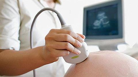 Είμαι έγκυος και έχω μια μεγάλη κύστη. Είναι επικίνδυνο;