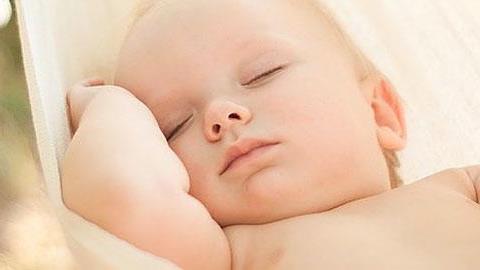 10 πράγματα που δεν ξέρατε για τα μωρά που γεννιούνται καλοκαίρι