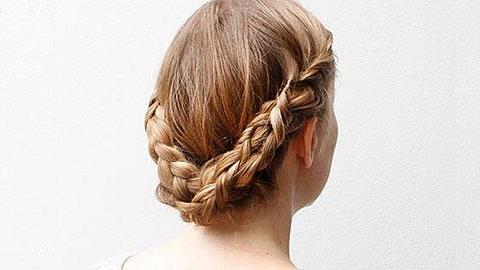 8 φανταστικά καλοκαιρινά χτενίσματα που μπορείτε να κάνετε μόνη σας