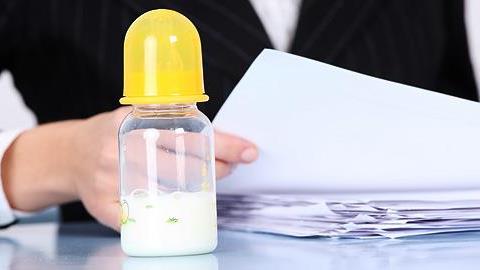 Νέα μητέρα επιστρέφει στη δουλειά