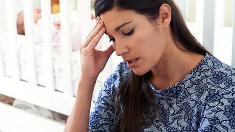 Έχω κατάθλιψη και νιώθω ότι γι'αυτό η κόρη μου δεν με θέλει