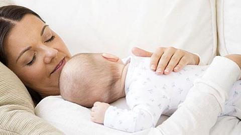 10 απρόβλεπτες αλλαγές μετά τον τοκετό