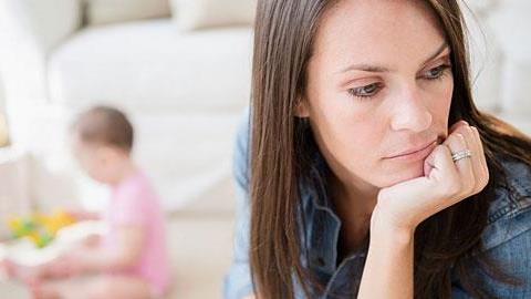 Οι 10 κακές συνήθειες των δυστυχισμένων μαμάδων