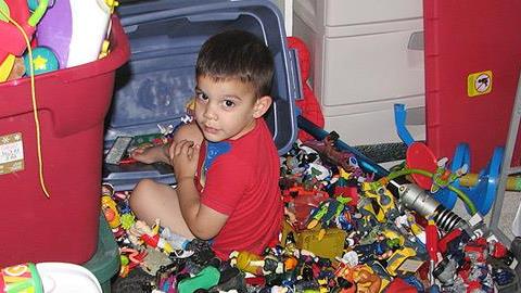 Όταν το παιδί κάνει το σπίτι άνω-κάτω: Πώς να το αντιμετωπίσετε