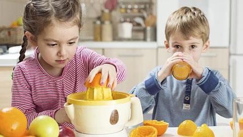 Φρούτα και λαχανικά: Τι κάνετε λάθος και δεν «παίρνετε» όλες τις βιταμίνες τους