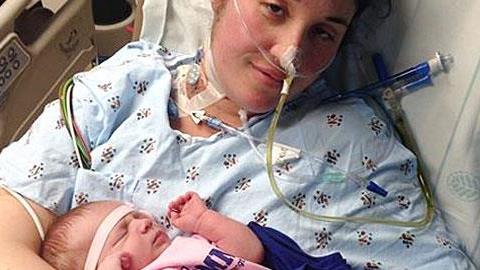 Το κλάμα του μωρού της την επανέφερε στη ζωή!