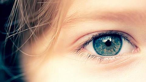 Γιατί το παιχνίδι έξω από το σπίτι είναι ευεργετικό για τα μάτια των παιδιών