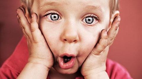 7 μαγικά τρικ για να εντυπωσιάσετε το παιδί σας!