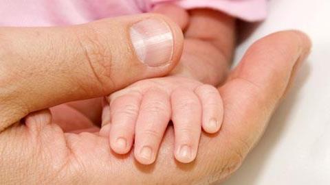 11 τρόποι για να δεθεί ο μπαμπάς με το μωρό