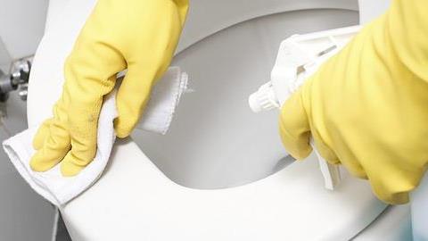 Τα λάθη που κάνετε όταν καθαρίζετε το μπάνιο