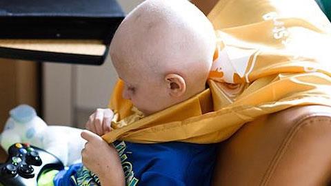 Νοσοκομείο έδωσε χαρά σε παιδιά με καρκίνο μεταμορφώνοντάς τα σε Υπέρ-ήρωες!