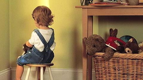 Τα λάθη που έκαναν οι γονείς μας μεγαλώνοντάς μας