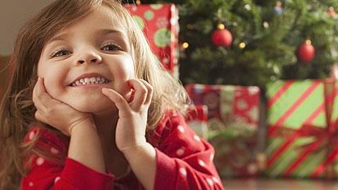 Τι δώρο να πάρετε στην κόρη σας για τα Χριστούγεννα