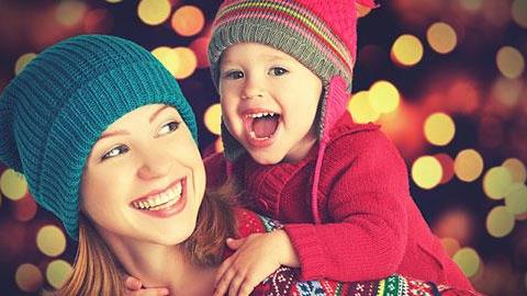 Πώς είναι τα Χριστούγεννα για τις μαμάδες