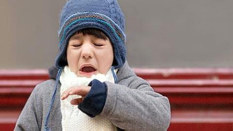 8 γιατροσόφια της γιαγιάς για το κρύωμα
