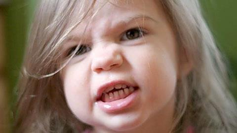 Πώς να διαχειριστώ την αντιδραστική συμπεριφορά της 3 ετών κόρης μου;