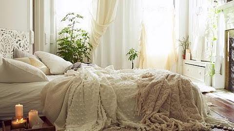 Πώς να κάνετε το υπνοδωμάτιό σας κουκλίστικο