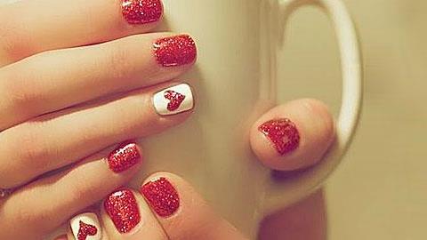 Nail art για του Αγίου Βαλεντίνου: 25... ερωτικά σχέδια