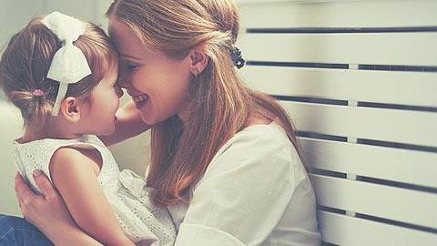 Πώς να μεγαλώσετε ένα ευτυχισμένο παιδί