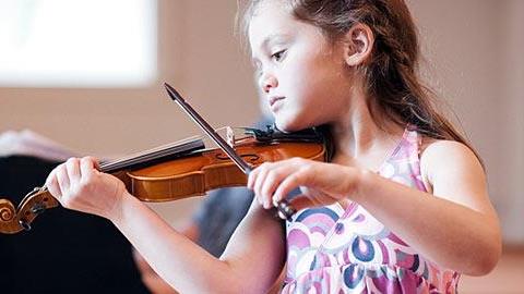 Πώς ωφελεί η τέχνη τα παιδιά