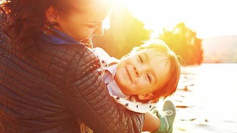 7 ανεκτίμητα δώρα που μας κάνουν τα παιδιά μας