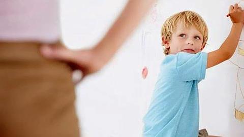 Πώς να καθαρίσετε εύκολα τους πιο συχνούς λεκέδες των παιδιών