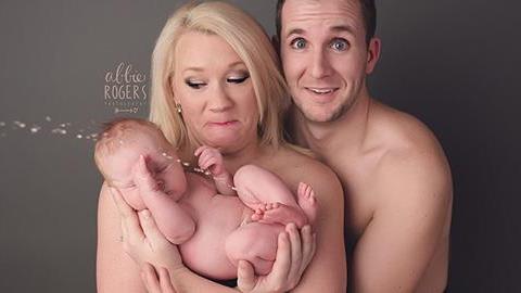 12 μωρά που… «δεν κρατήθηκαν» στη φωτογράφιση!