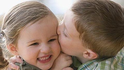 Πώς να μεγαλώσετε δεμένα αδερφάκια