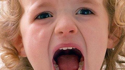 Η 14 μηνών κόρη μου έχει βίαιη συμπεριφορά