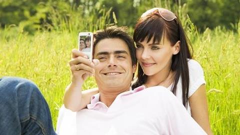 Πώς θα δείχνετε όμορφες σε όλες τις φωτογραφίες