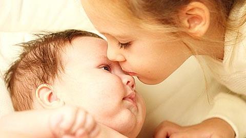 Πώς μια 6χρονη έσωσε τη ζωή του αδερφού της: Μια συγκινητική ιστορία